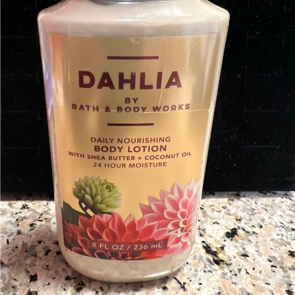 Bath & Body Works Dahlia Body Lotion - Cream and Pink - Picture 3 of 3
